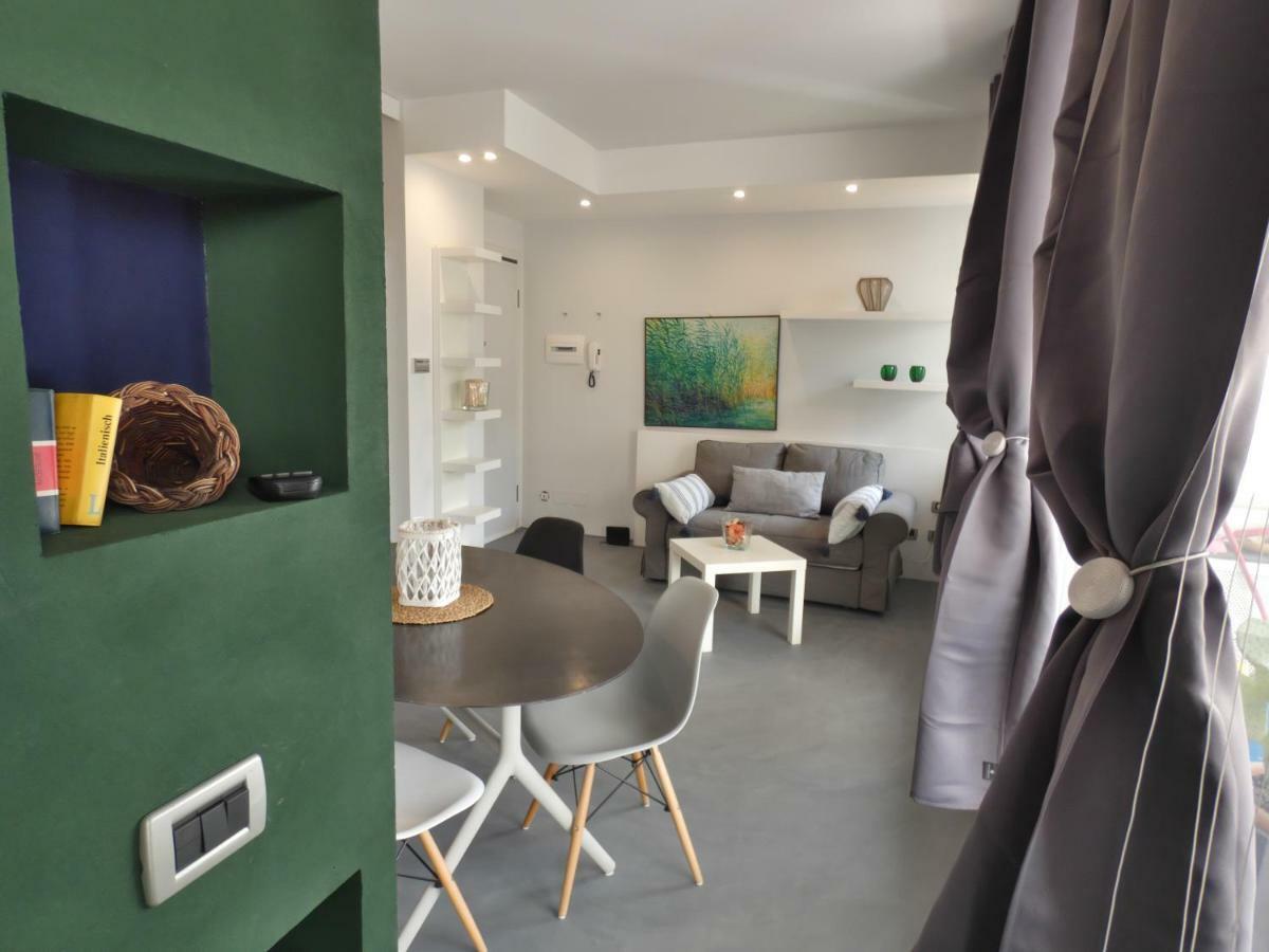 Penthouse Sirmione Close The Lake Exterior foto